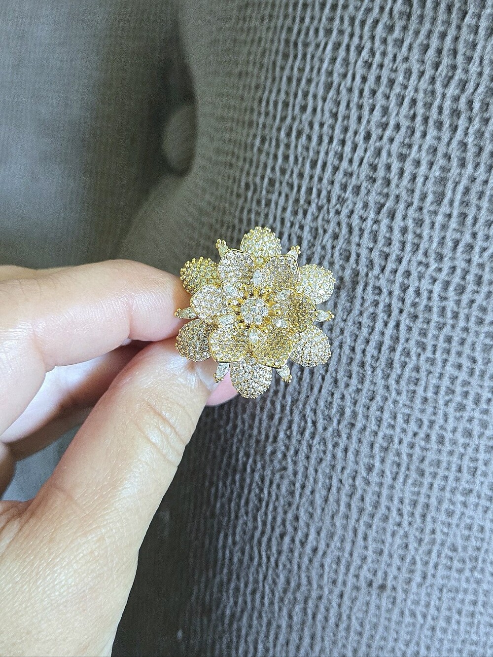 Eye👁 Candy🍭 Pave Crystal💎 Double✌️ Layered Flower🌸 "Bloom" Ring💍 - NWT - Picture 3 of 16